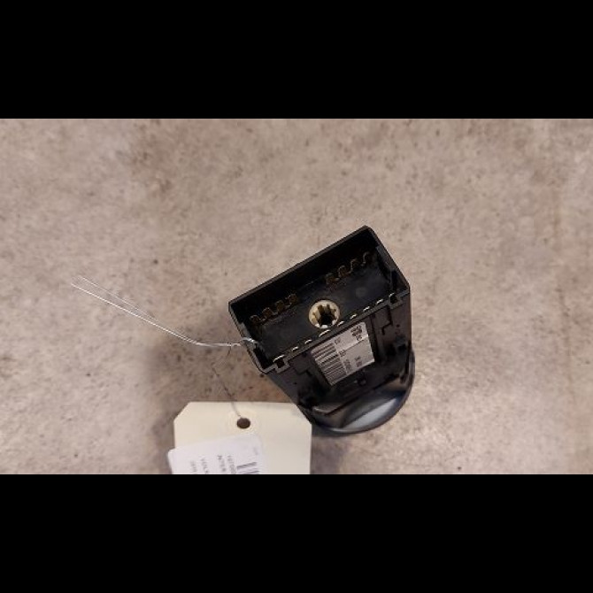 Interrupteur commande de phares occasion VOLKSWAGEN POLO V POLO V Phase 1 2009-09-01->2014-05-31 6R0941531GAPV 2