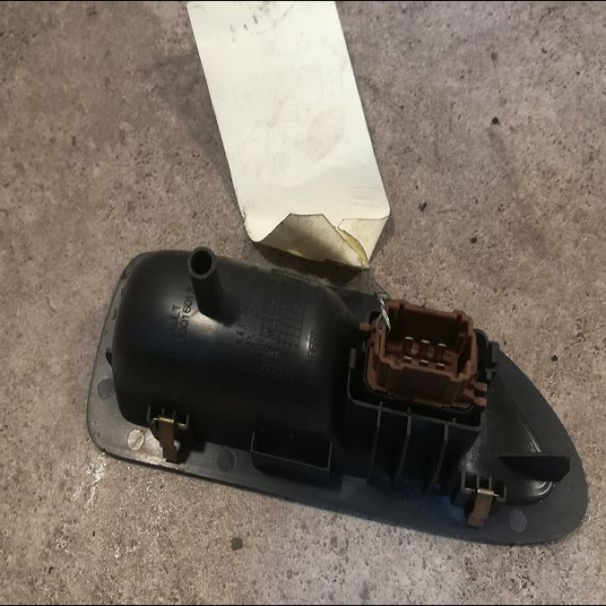 Commande leve-glace porte arrière gauche occasion RENAULT LAGUNA II Phase 1 11-2000->03-2005 1.9 DCI 110ch 8200220507 2