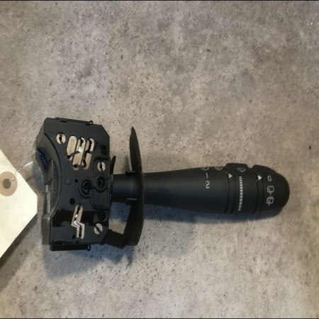 Commande essuie glace occasion RENAULT SCENIC I Phase 1 09-1996->08-1999 1.9 DTI 100ch 7701047262