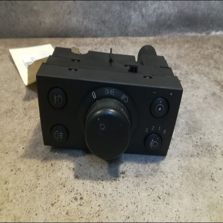 Interrupteur commande de phares occasion OPEL MERIVA I Phase 2 01-2006->09-2010 1.7 CDTI 100ch 9185414