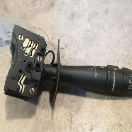 Commande essuie glace occasion RENAULT SCENIC I Phase 2 08-1999->06-2003 1.9 DTI 80ch 7701047256