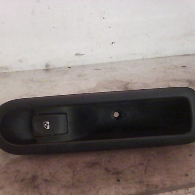 Commande leve-glace porte arrière gauche occasion RENAULT MODUS Phase 2 01-2008->12-2012 1.5 DCI 85ch 8200214936 1