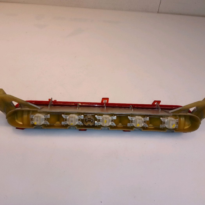 Feux stop supplementaire occasion TOYOTA COROLLA VERSO II Phase 1 05-2004->06-2007 136 D-4D 815700F011 2