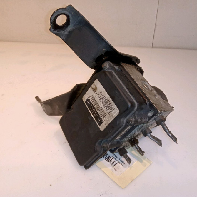 Unité hydraulique ABS occasion TOYOTA COROLLA VERSO II Phase 1 05-2004->06-2007 136 D-4D 440500F030 2