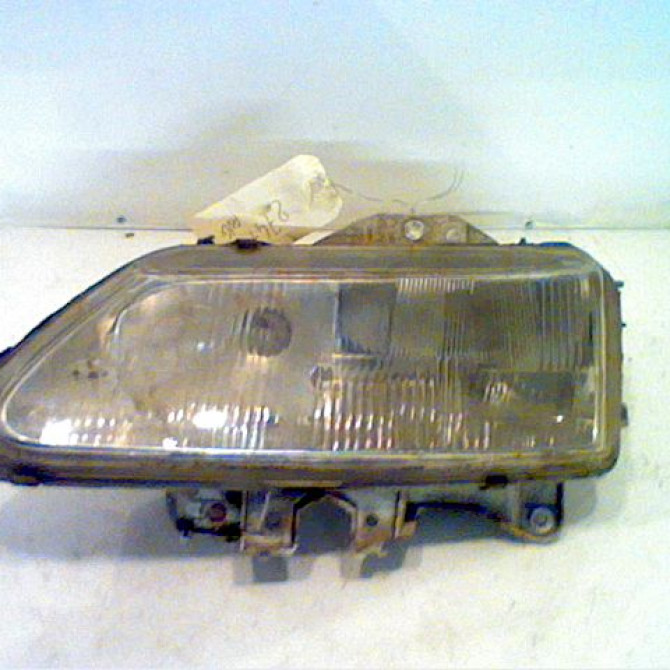 Phare gauche occasion RENAULT LAGUNA I Phase 1 01-1994->04-1998 1.8 7701038263 1