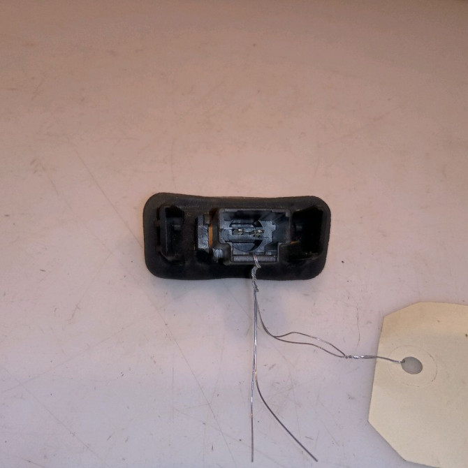 Eclaireur plaque de police g occasion CITROEN C3 I Phase 2 10-2005->12-2010 1.4 HDi 70ch 6340A3 2