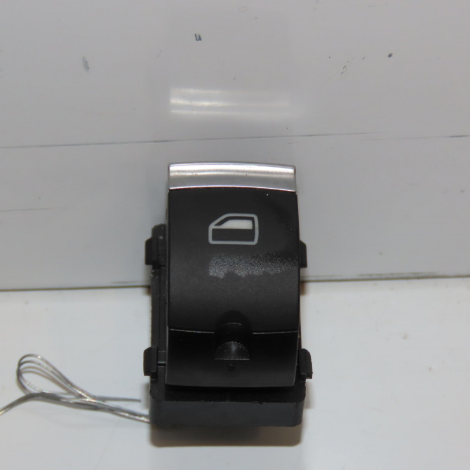 Commande leve-glace porte arrière droite occasion AUDI A3 II Phase 2 06-2008->07-2012 1.6 TDi 105ch 4F0959855B5PR 1