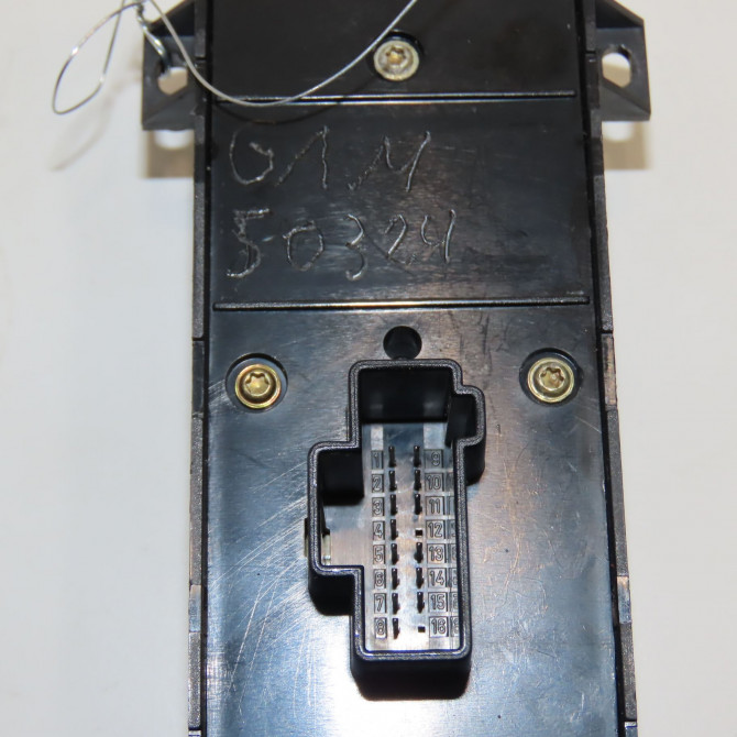 Commande lève-glace porte avant gauche occasion FORD CMAX I Phase 1 09-2003->03-2007 1.8 TDCI 115ch 3