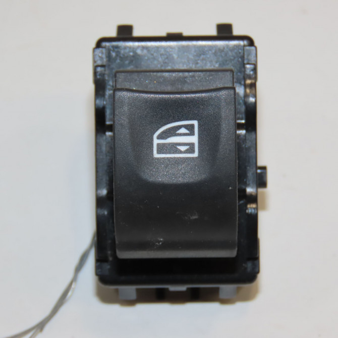 Commande lève-glace porte avant droite occasion RENAULT SCENIC III Phase 2 12-2011->03-2013 1.6 DCI 130ch 254118547R 1