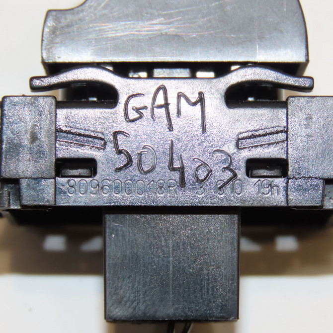 Commande lève-glace porte avant droite occasion RENAULT SCENIC III Phase 2 12-2011->03-2013 1.6 DCI 130ch 254118547R 3