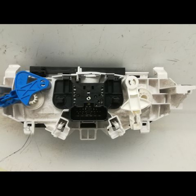 Commande de chauffage occasion RENAULT TWINGO II Phase 1 06-2007->11-2011 1.2i 16v 75ch 2