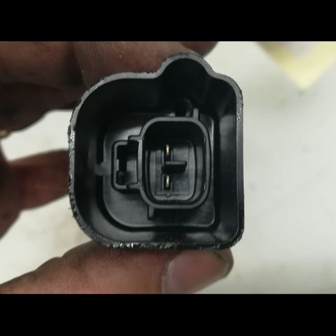 Serrure porte ard occasion PEUGEOT 107 Phase 1 06-2005->12-2008 1.0i 12v 9138G7 3