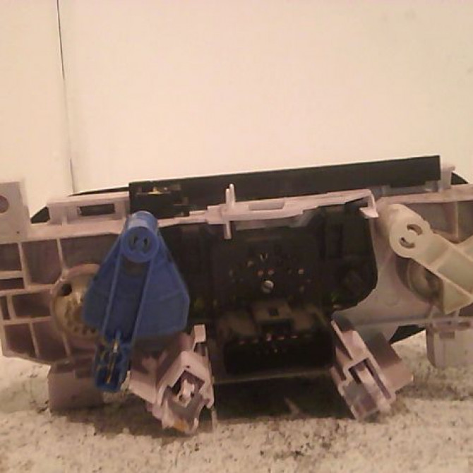 Commande de chauffage occasion DACIA SANDERO I Phase 1 06-2008->10-2012 1.5 DCI 85ch 6001551800 2