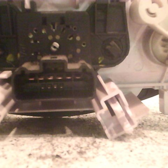 Commande de chauffage occasion DACIA SANDERO I Phase 1 06-2008->10-2012 1.5 DCI 85ch 6001551800 3