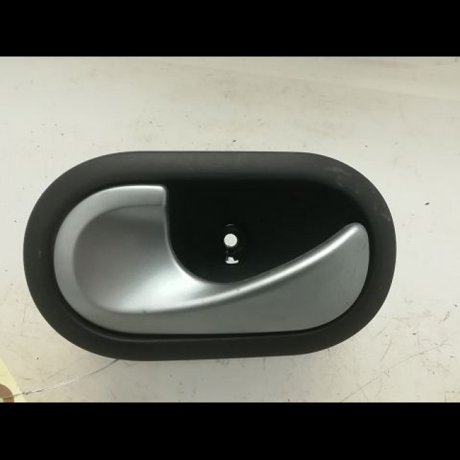 Poignee int porte arg occasion RENAULT CLIO III Phase 2 03-2009->12-2014 1.5 DCI 70ch 8201053836 1