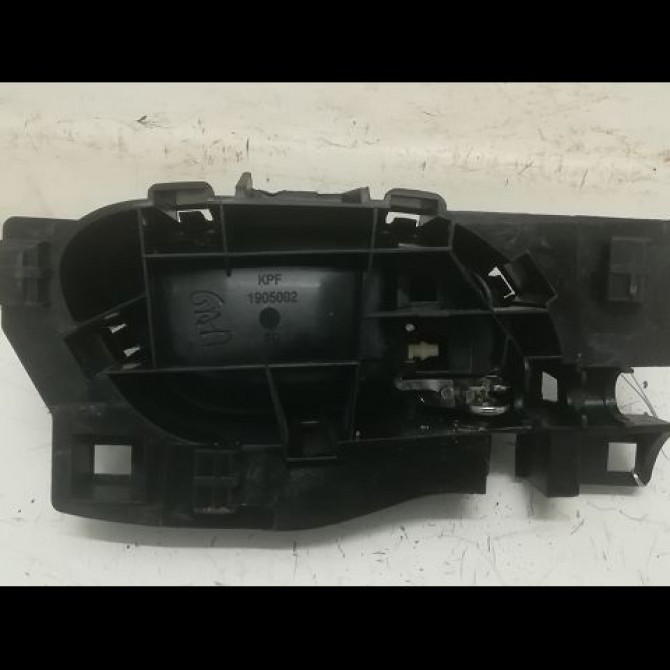 Poignee int porte avg occasion CITROEN C3 II Phase 1 11-2009->02-2013 1.4i 75ch 96834461VV 2