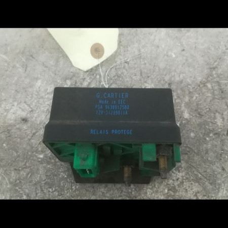 Boitier de préchauffage occasion FORD FIESTA V Phase 1 09-2002->10-2005 1.4 TDCI