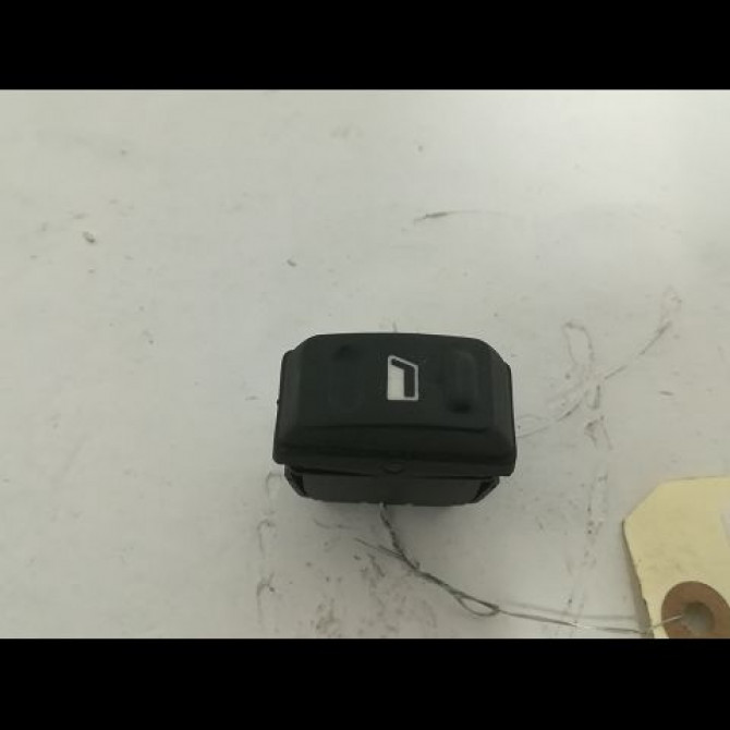 Commande lève-glace porte avant droite occasion CITROEN XSARA PICASSO Phase 1 12-1999->02-2004 1.8i 16v 1