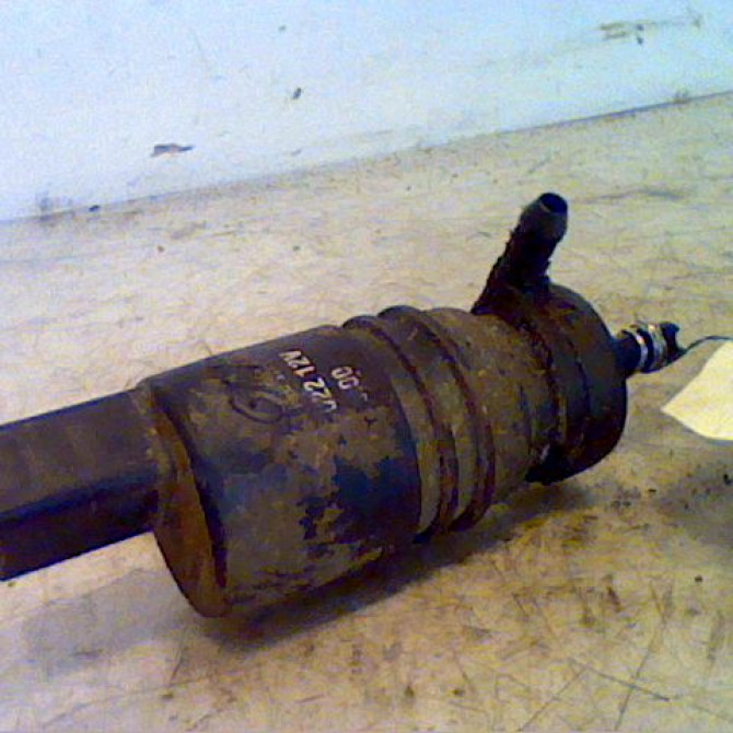 Pompe lave-glace avant occasion VOLKSWAGEN PASSAT IV Phase 1 10-1996->10-2000 1K5955651 1