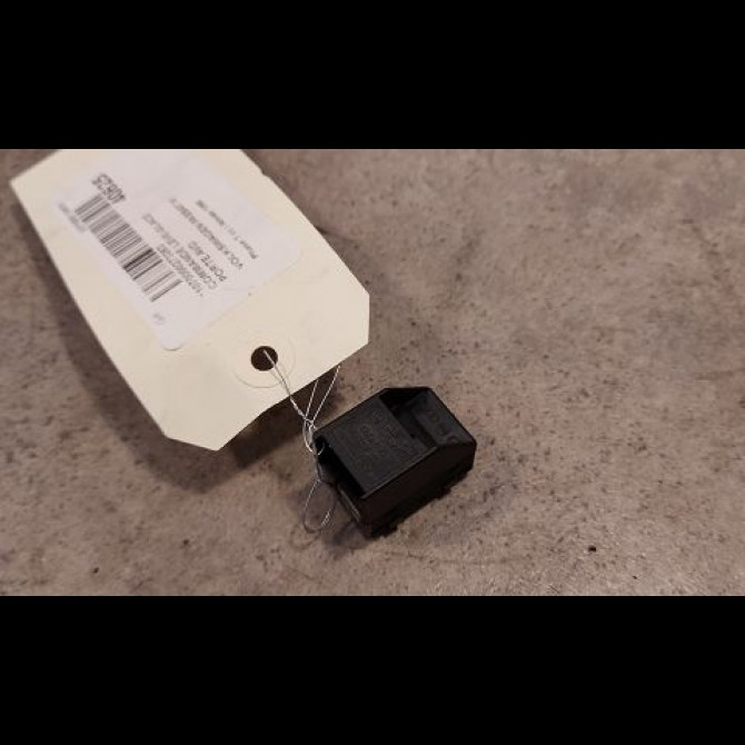 Commande lève-glace porte avant droite occasion VOLKSWAGEN PASSAT IV Phase 1 10-1996->10-2000 1.9 TDI 110ch 2