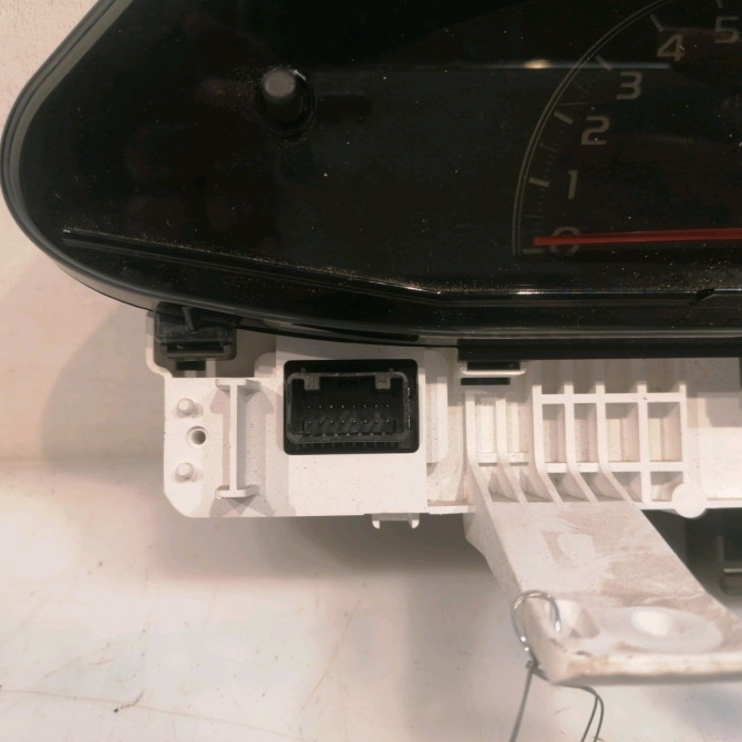 Compteur occasion TOYOTA YARIS II Phase 2 01-2009->05-2011 838000D070 3