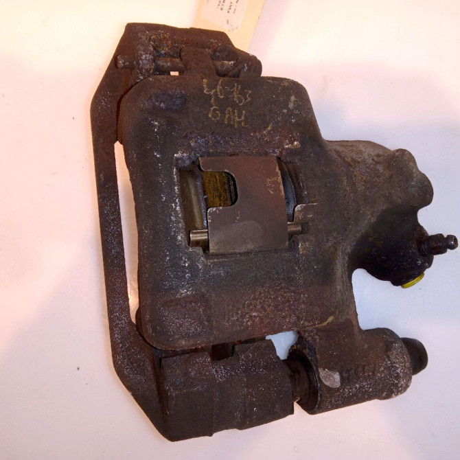 Etrier de frein avant gauche occasion FIAT PUNTO I Phase 1 11-1993->10-1999 1.1i 54ch 77364841 1