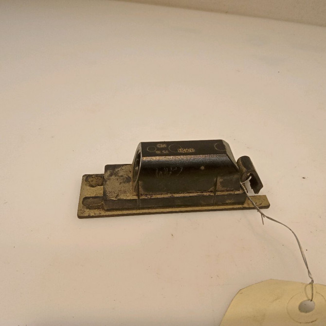 Eclaireur plaque de police g occasion OPEL INSIGNIA Phase 1 01-2009->03-2013 13251936 2