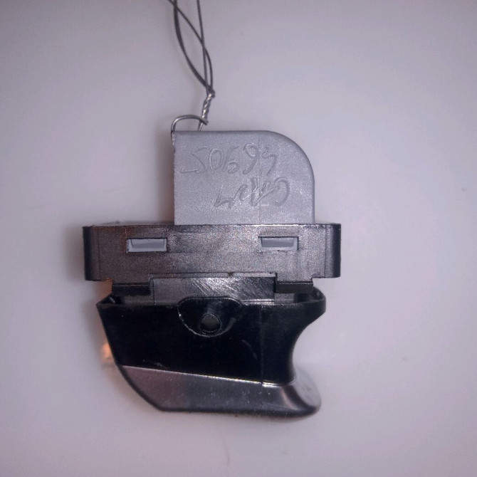 Commande leve-glace porte arrière gauche occasion AUDI A1 3