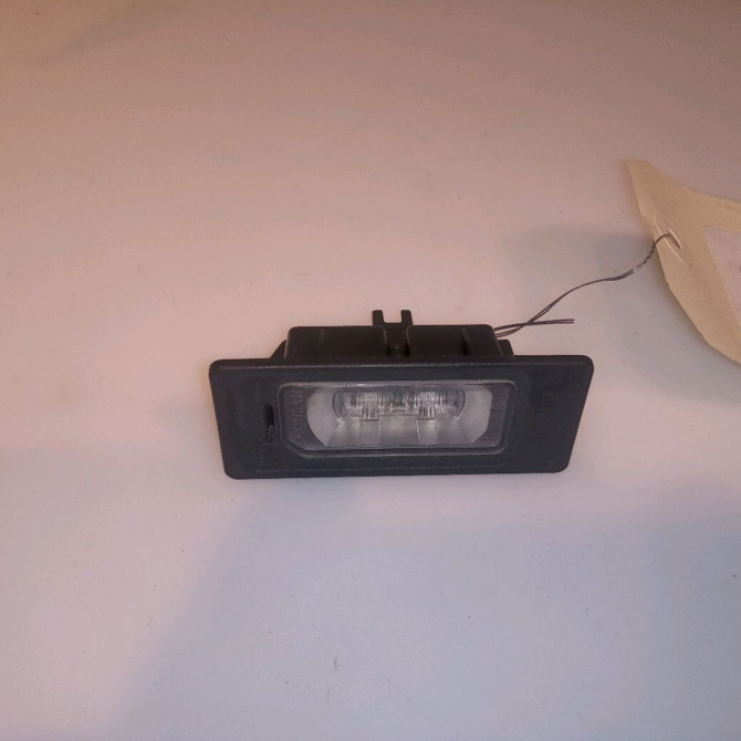 Eclaireur plaque de police g occasion AUDI A1 4G0943021A 1