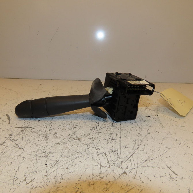 Commande essuie glace occasion DACIA SANDERO I Phase 1 06-2008->10-2012 1.2 16v 75ch 6001551357 2