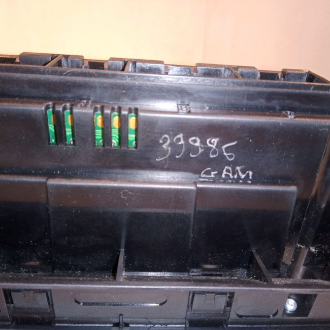 Commande de chauffage occasion  8P0820043AG5PR 4