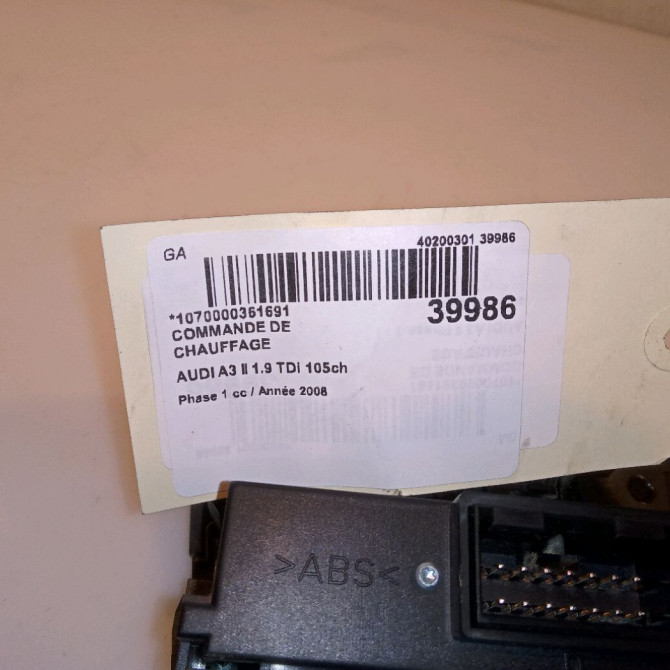 Commande de chauffage occasion  8P0820043AG5PR 5