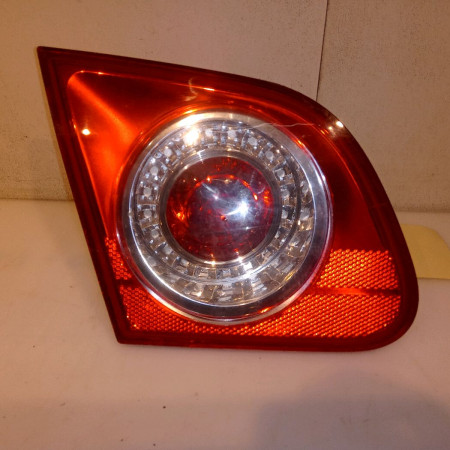 Feu arrière interieur gauche occasion VOLKSWAGEN PASSAT V Phase 1 03-2005->10-2010 1.9 TDI 105ch 3C5945093E