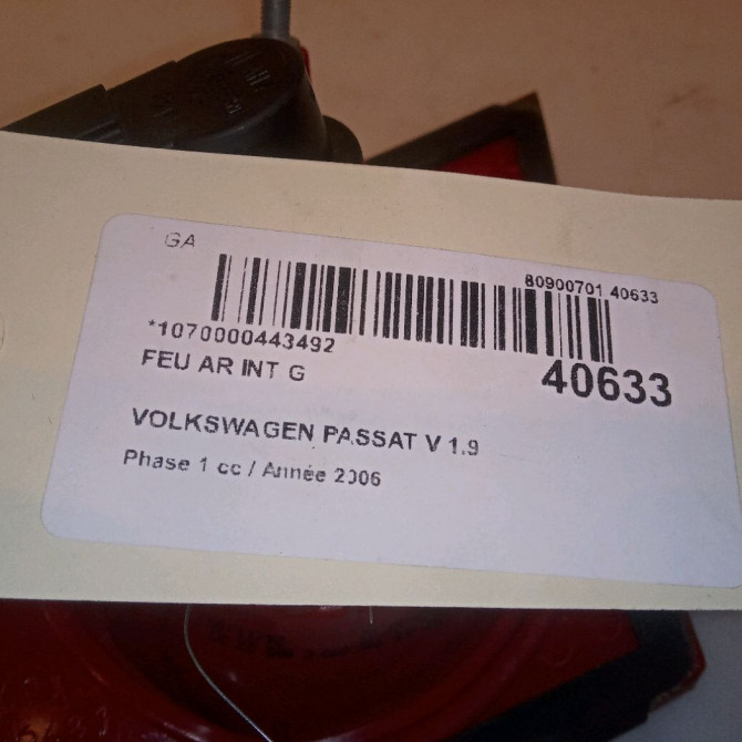 Feu arrière interieur gauche occasion VOLKSWAGEN PASSAT V Phase 1 03-2005->10-2010 1.9 TDI 105ch 3C5945093E 4