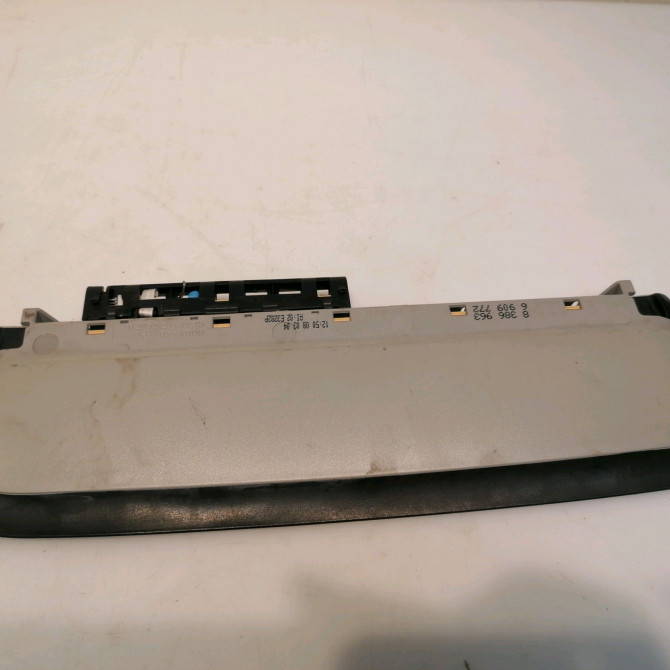 Feux stop supplementaire occasion B.M.W. SERIE 3 IV Phase 2 09-2001->03-2005 320d 63257219086 1