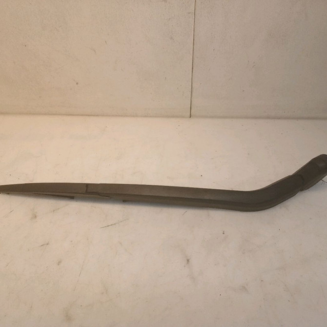 Bras essuie-glace arrière occasion HYUNDAI I 20 I Phase 1 04-2009->06-2012 1.4 CRDi 75ch 988151J001 1