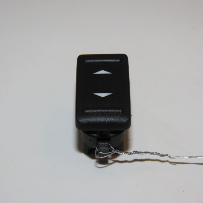 Commande leve-glace porte arrière droite occasion FORD CMAX I Phase 1 09-2003->03-2007 1.8 TDCI 115ch 1