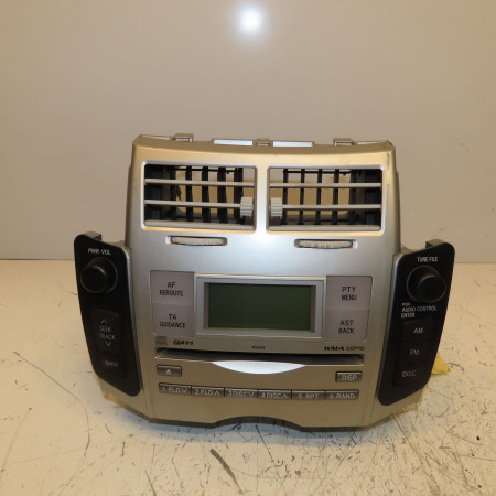 Autoradio occasion TOYOTA YARIS II Phase 1 12-2005->11-2009 1.3 VVT-i 861200D211