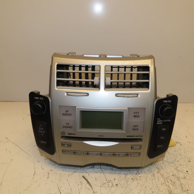 Autoradio occasion TOYOTA YARIS II Phase 1 12-2005->11-2009 1.3 VVT-i 861200D211 1