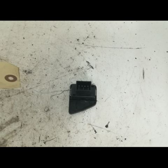 Commande lève-glace porte avant droite occasion FIAT 500 II 500 II Phase 1 2007-07-01->2016-03-31 1.3 D MULTIJET 16v 75ch 735482602 2