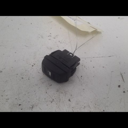 Commande lève-glace porte avant droite occasion CITROEN XSARA Phase 1 02-1998->09-2000 1.4i 6552TA