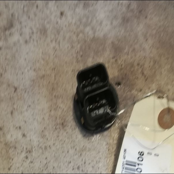 Commande lève-glace porte avant gauche occasion FORD KA I 1007910 2