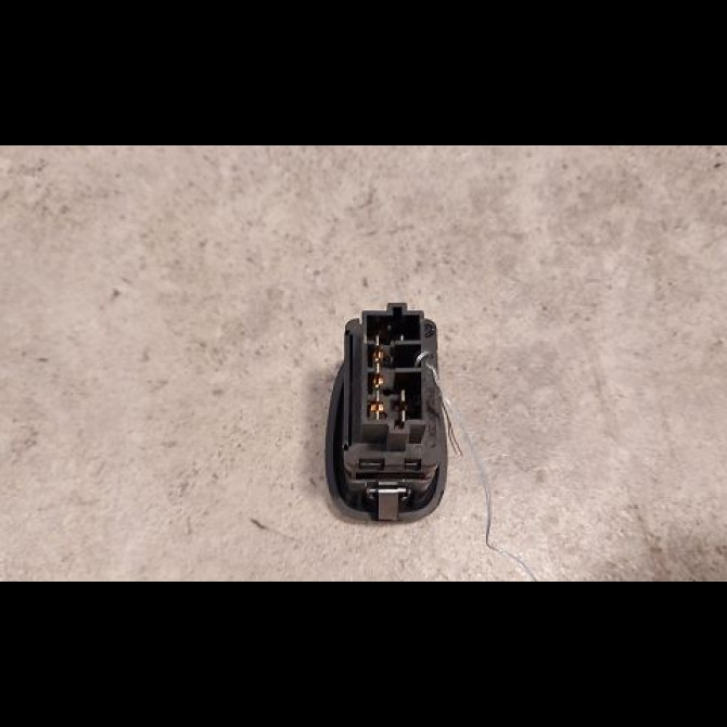 Commande leve-glace porte arrière droite occasion PEUGEOT 406 Phase 2 04-1999->04-2004 2.0 HDI 110ch 2