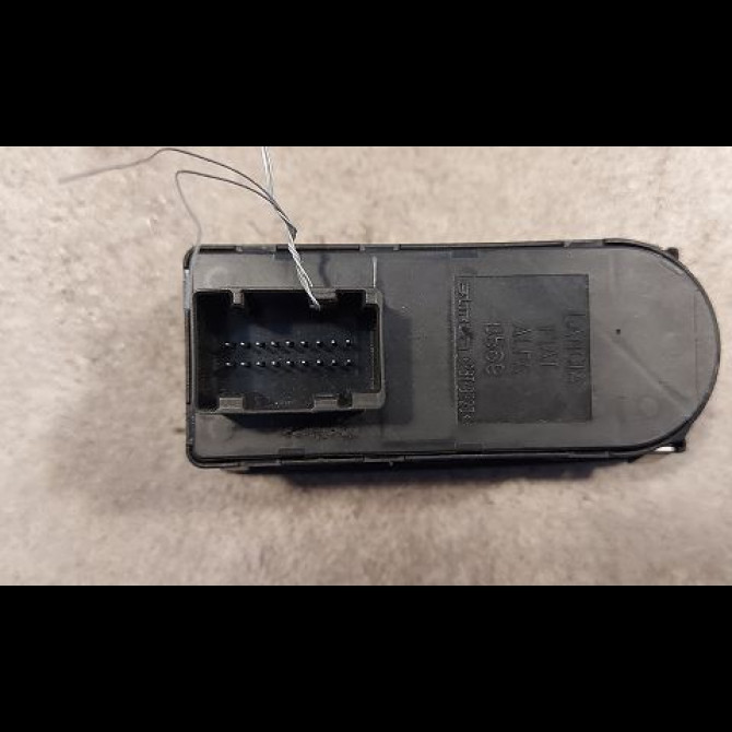 Commande lève-glace porte avant gauche occasion ALFA ROMEO MI.TO MI.TO Phase 1 2008-09-01->2016-12-31 1.3 JTDM 95ch 156085171 2