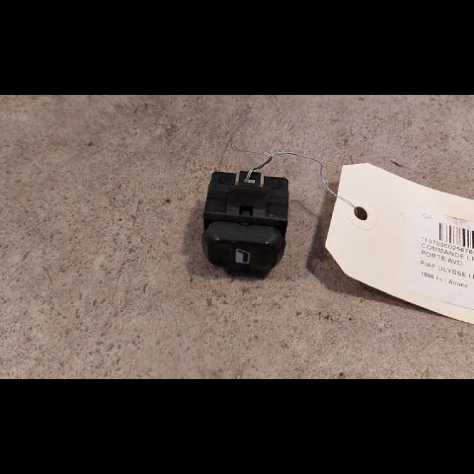 Commande lève-glace porte avant droite occasion FIAT ULYSSE I Phase 1 02-1995->09-2002 1