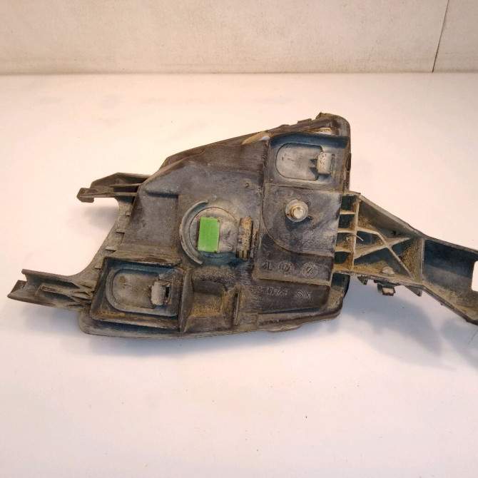 Phare antibrouillard avant gauche occasion PEUGEOT 407 Phase 1 04-2004->07-2008 2.0 HDI 136ch 6208L3 2