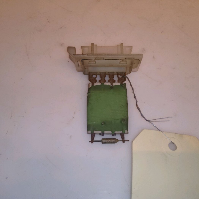 Resistance de chauffage occasion VOLKSWAGEN GOLF V Phase 1 11-2003->10-2008 1.4i 75ch 1K0959263A 3