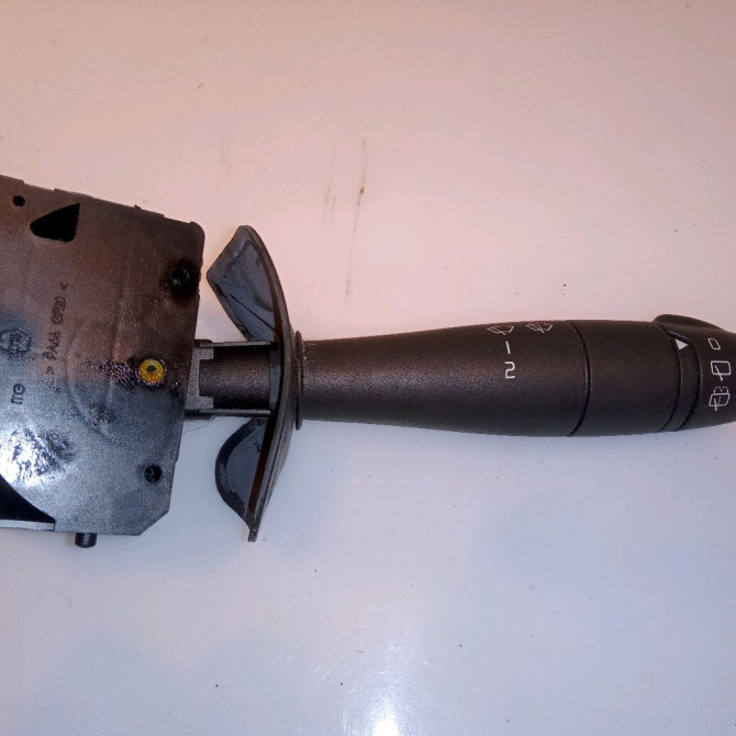 Commande essuie glace occasion DACIA SANDERO I Phase 1 06-2008->10-2012 1.4 MPI 75ch 6001551357 1