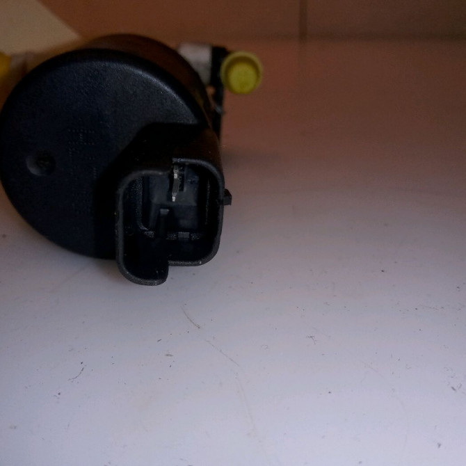 Pompe lave-glace avant occasion CITROEN BERLINGO II Phase 1 05-2008->01-2012 1.6 HDI 16v 75ch 6434A9 3