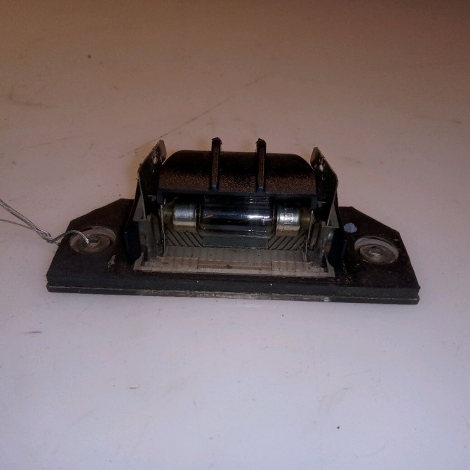 Eclaireur plaque de police d occasion FORD FOCUS II Phase 1 09-2004->12-2007 1.8 TDCI 115ch 4502331 2